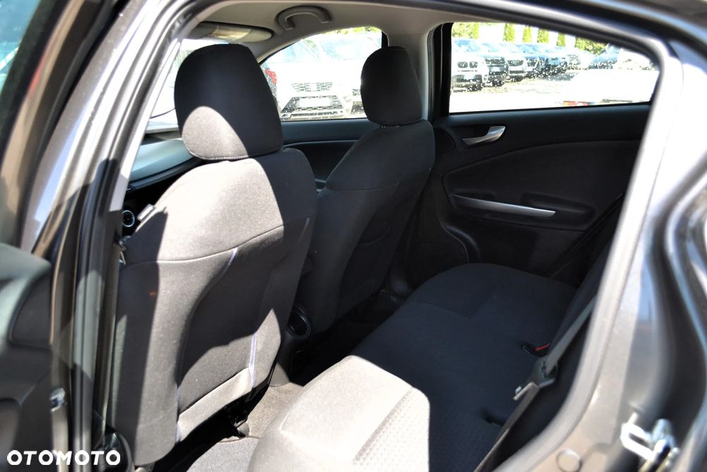 Alfa Romeo Giulietta 2.0 JTDM 20V TCT Lusso - 11