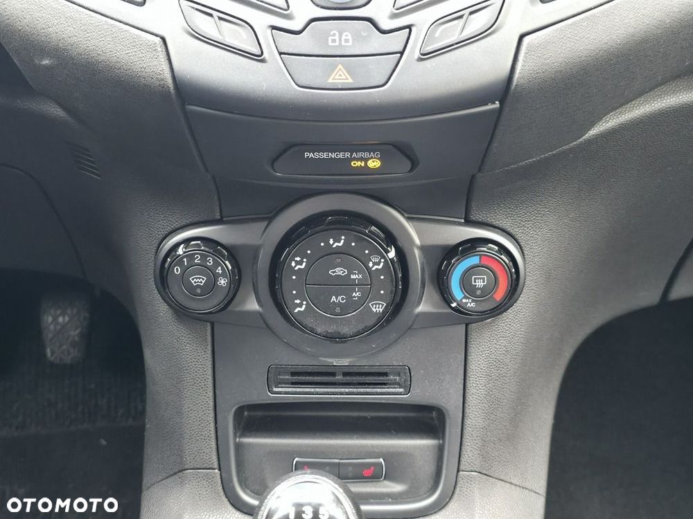 Ford Fiesta - 15