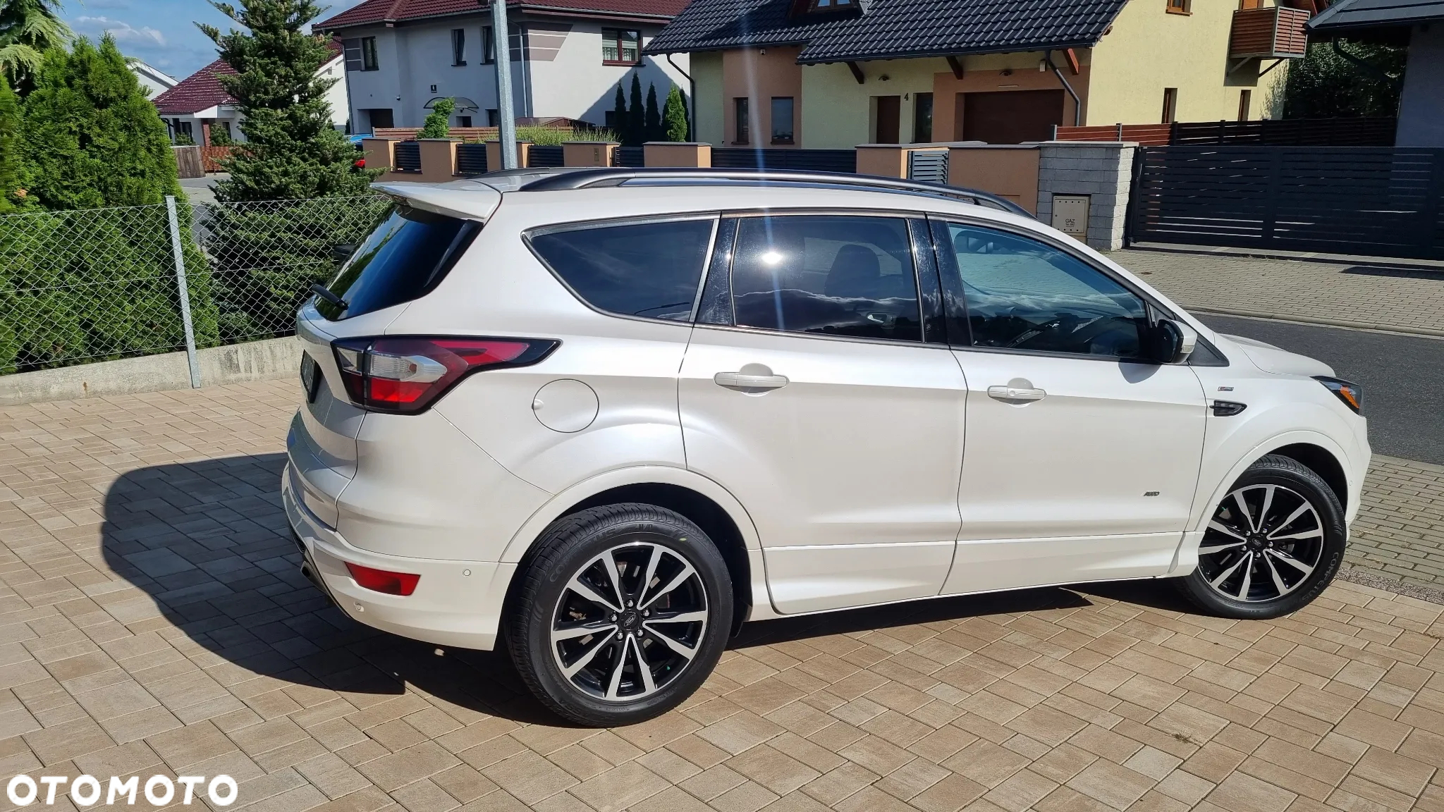 Ford Kuga 2.0 TDCi AWD ST-Line - 3