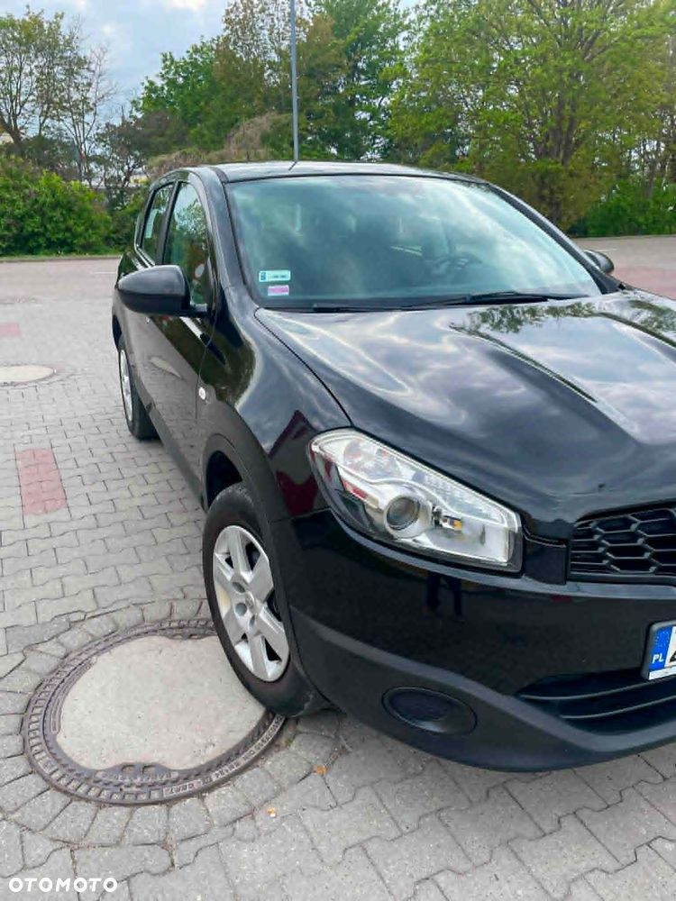 Nissan Qashqai 1.6 visia - 2