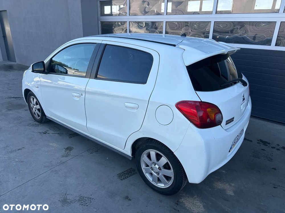 Mitsubishi Space Star 1.2 - 3