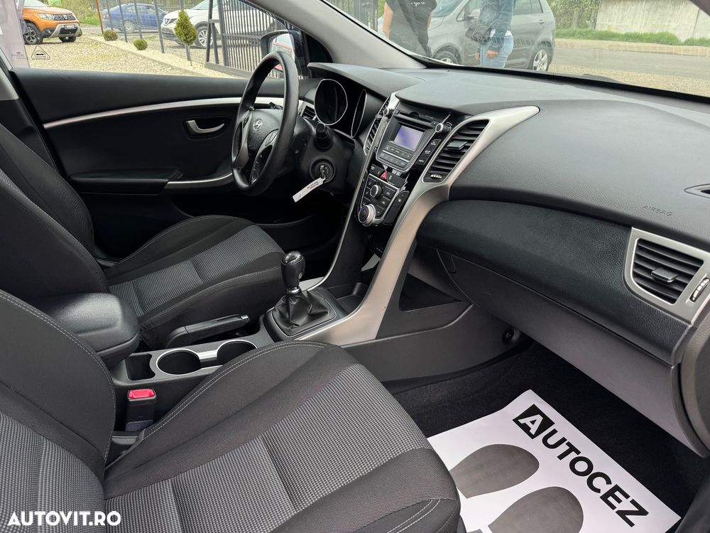 Hyundai i30 1.4 Style - 11