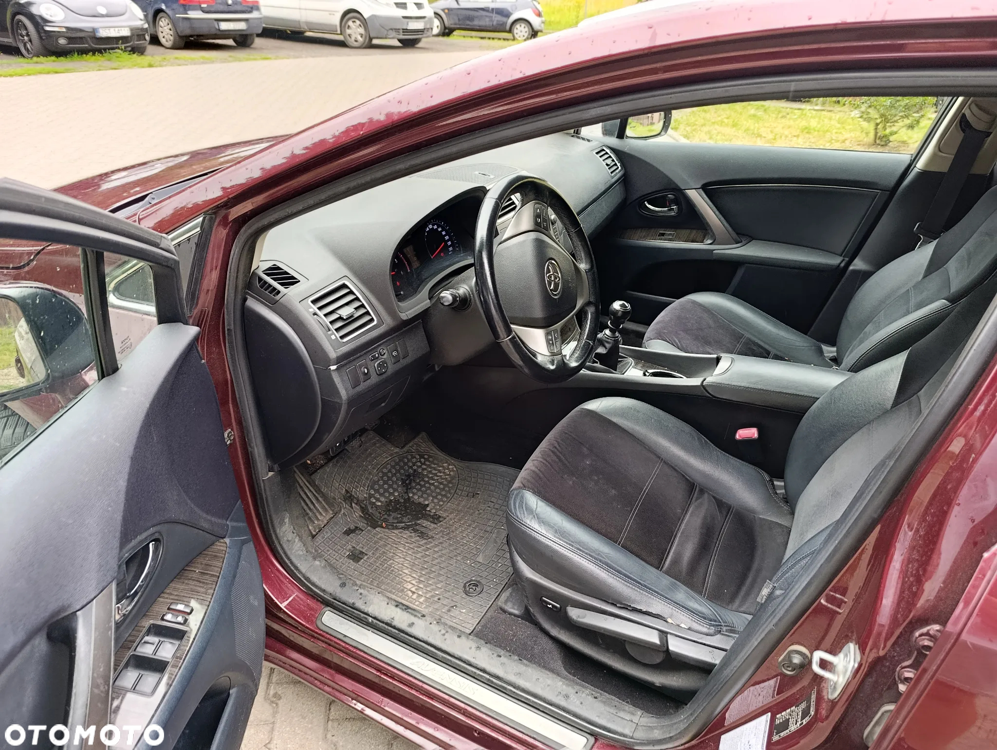 Toyota Avensis 2.2 D-4D Premium - 6