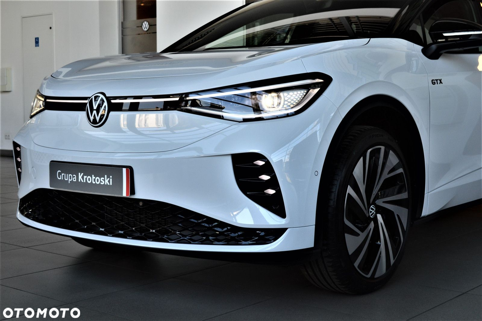 Volkswagen ID.4 - 5