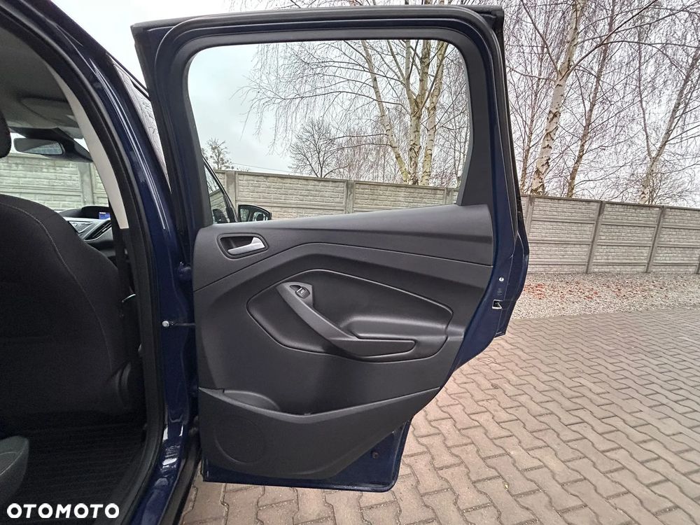 Ford Kuga 2.0 TDCi 4WD Trend - 23