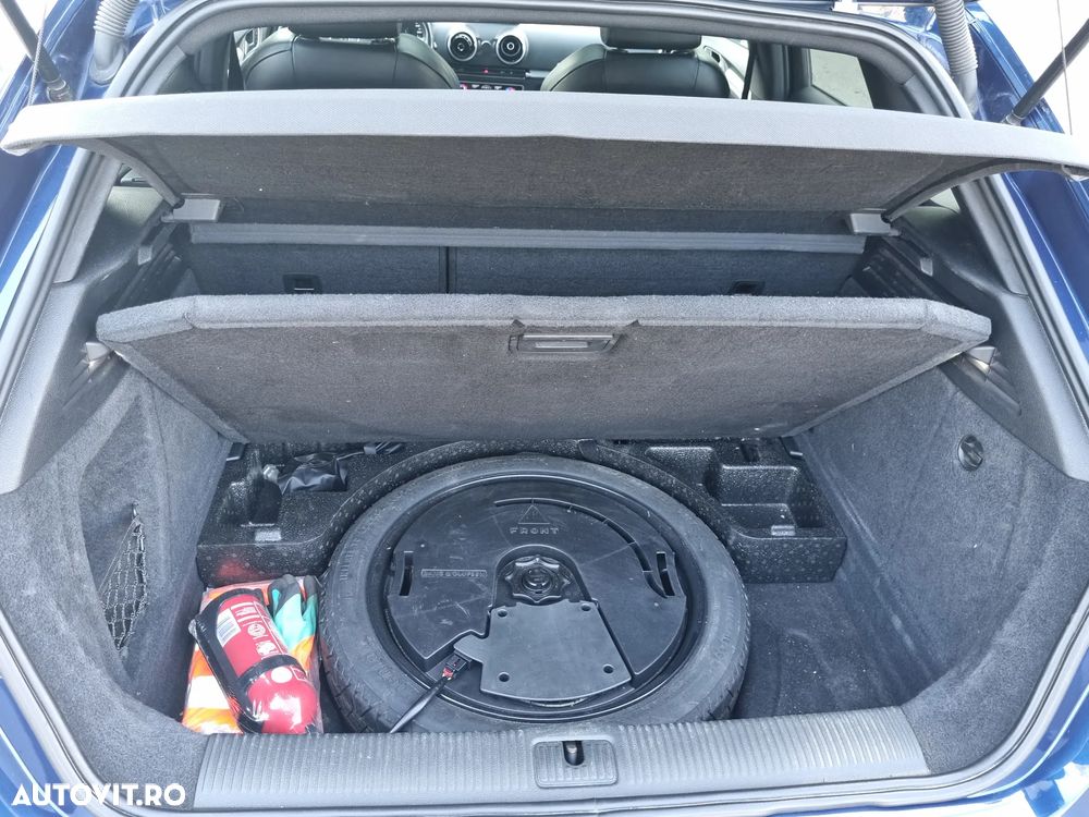 Audi A3 2.0 TDI Sportback (clean diesel) quattro S tronic S line Sportpaket - 30