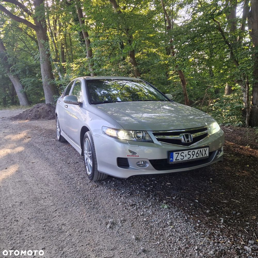 Honda Accord 2.0 i Executive - 2