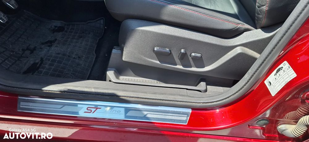 Ford Kuga - 14
