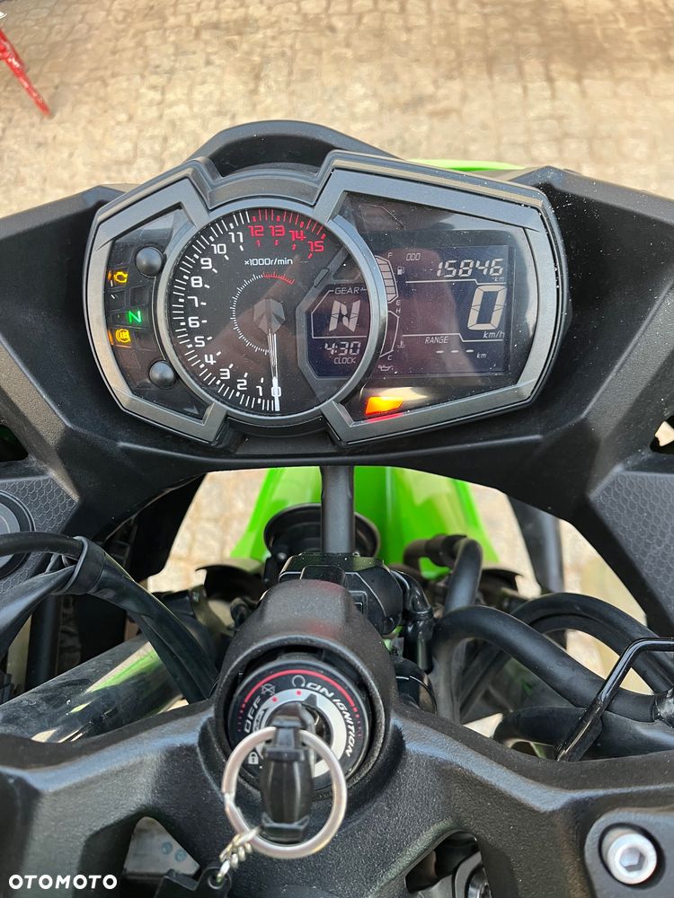 Kawasaki Ninja 400 - 9