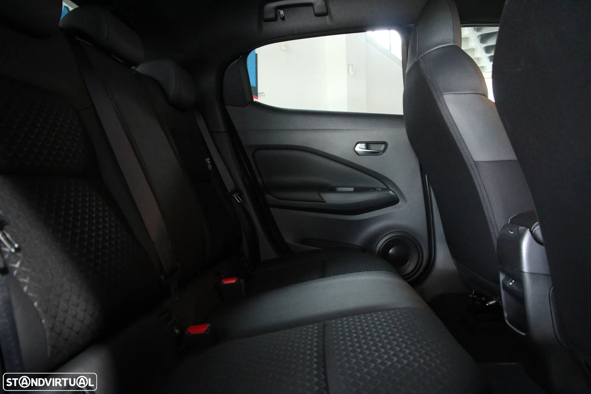 Nissan Juke 1.0 DIG-T N-Connecta NAV. DCT - 24