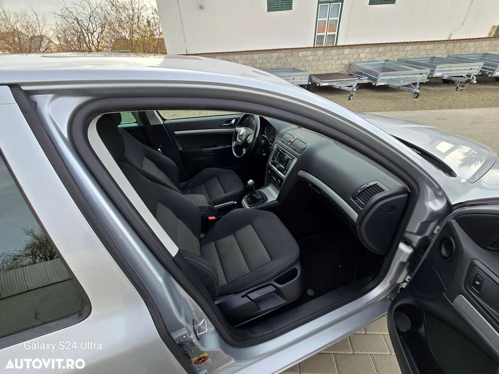Skoda Octavia 2.0 TDI DPF Ambition - 12
