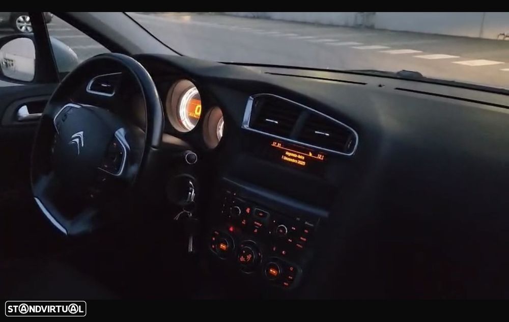 Citroën C4 1.6 VTi Attraction - 10