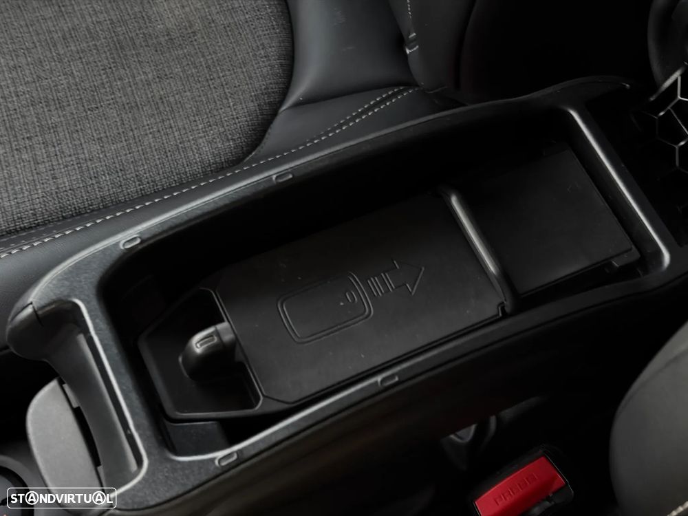 MINI 5 Portas Cooper Aut. Essential - 40