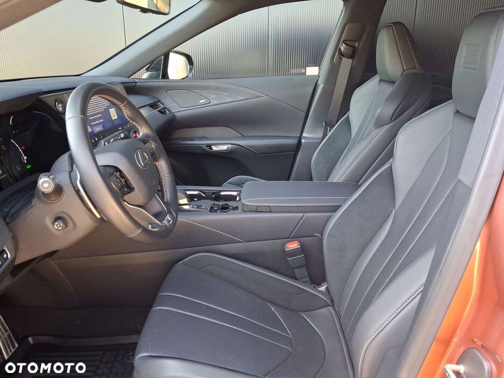 Lexus RX - 10