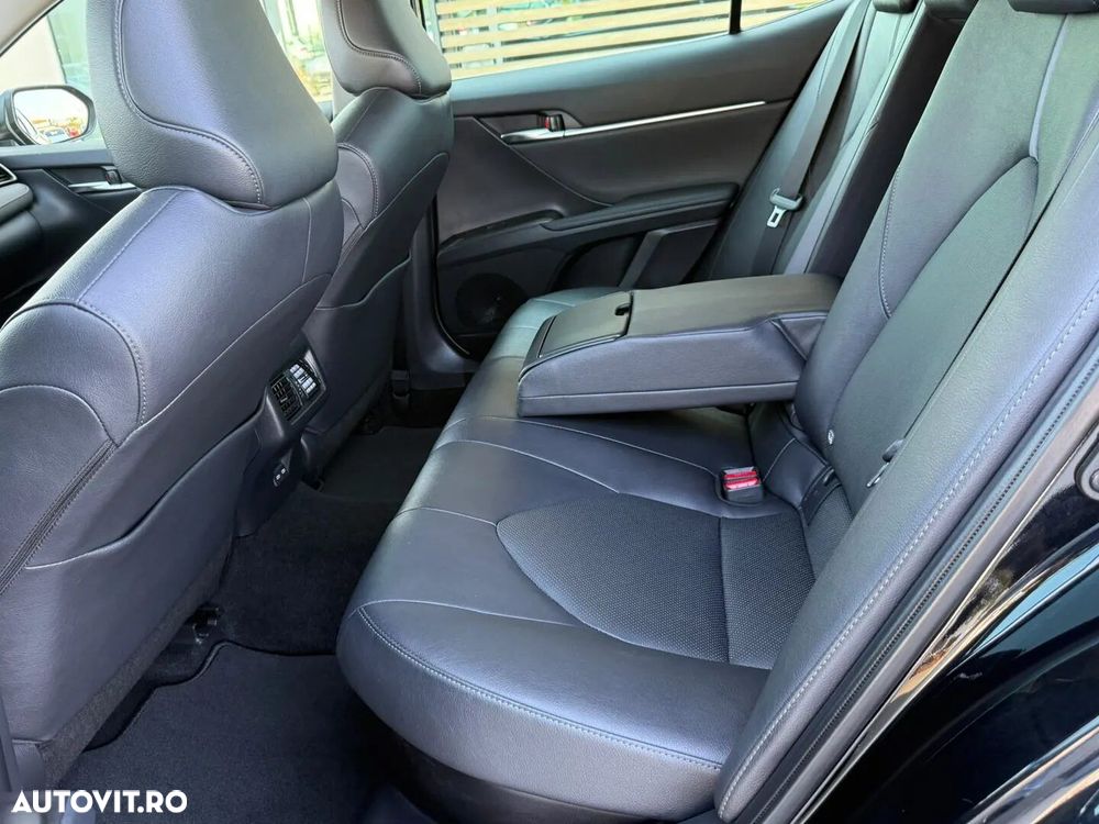 Toyota Camry 2.5 Dynamic - 15