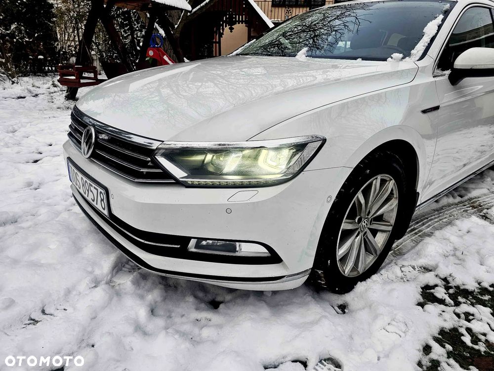 Volkswagen Passat Variant 2.0 TDI SCR 4Motion DSG Highline - 4