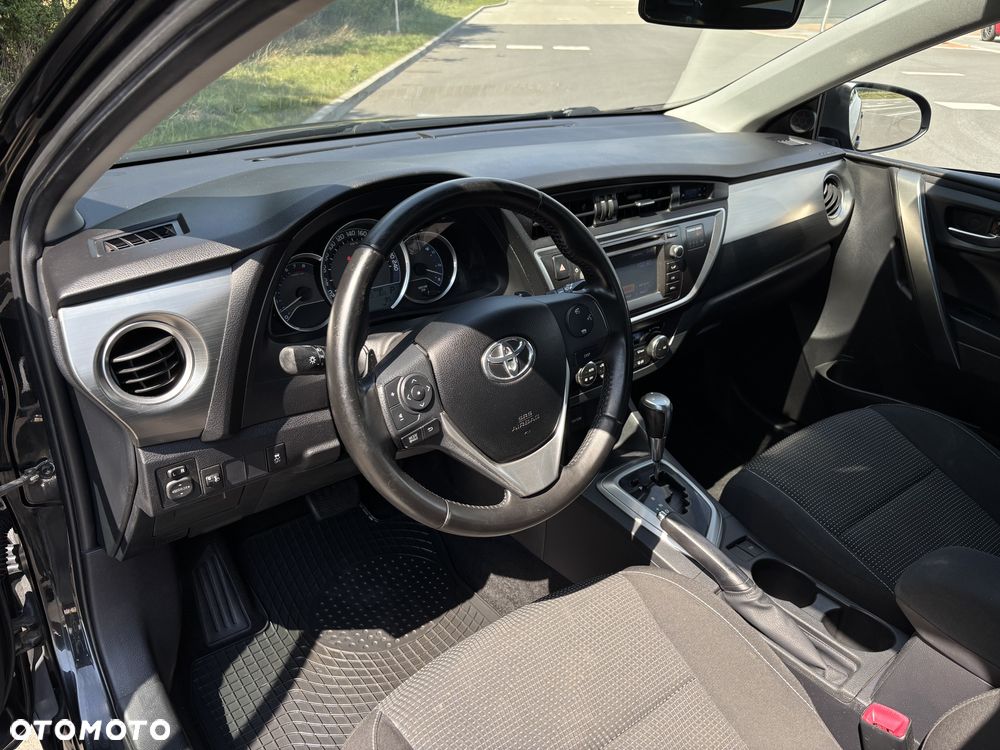 Toyota Auris - 10
