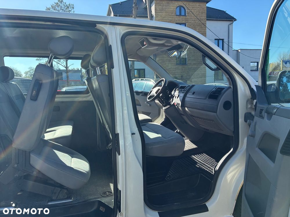 Volkswagen Transporter - 18