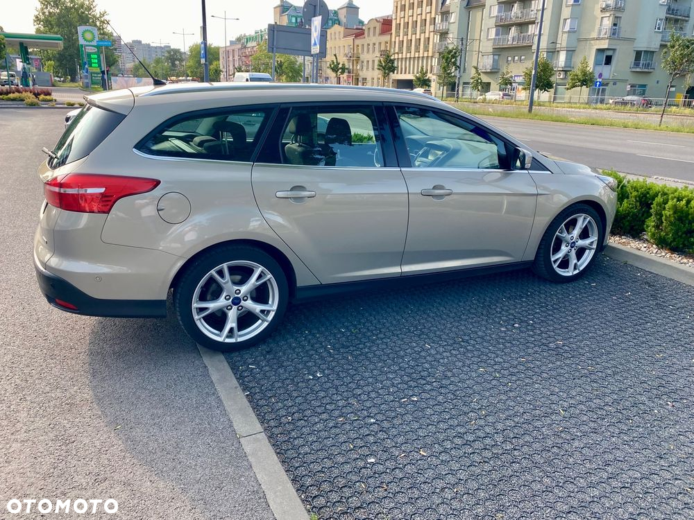 Ford Focus 1.0 EcoBoost Gold X (Trend) - 9