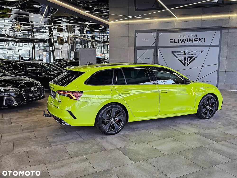 Skoda Octavia 2.0 TDI DSG RS - 10