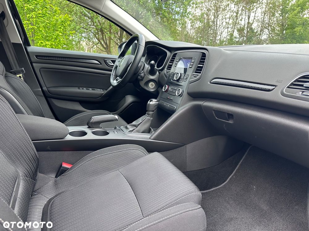 Renault Megane ENERGY TCe 100 LIFE - 21