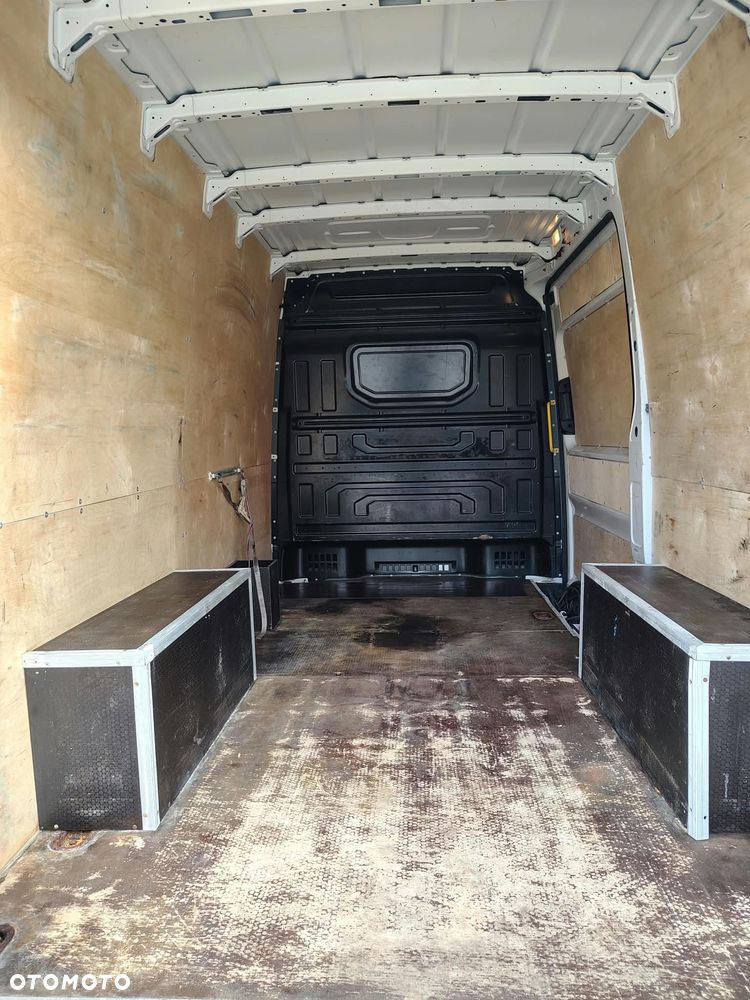Volkswagen Crafter - 15