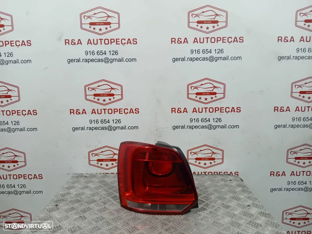 Farolim Esquerdo VW Polo 6R Original - 6