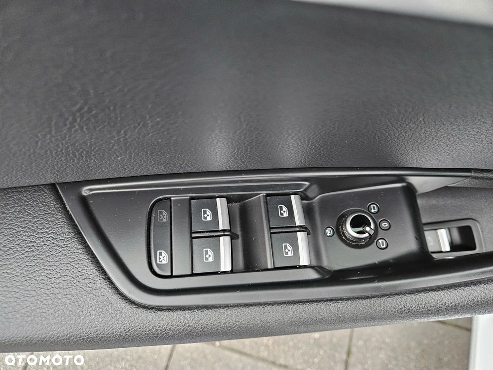 Audi A4 Avant 2.0 TDI S tronic sport - 14