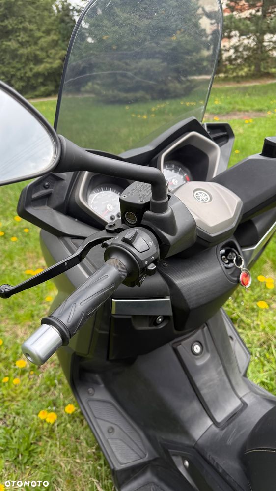 Yamaha X-max - 8