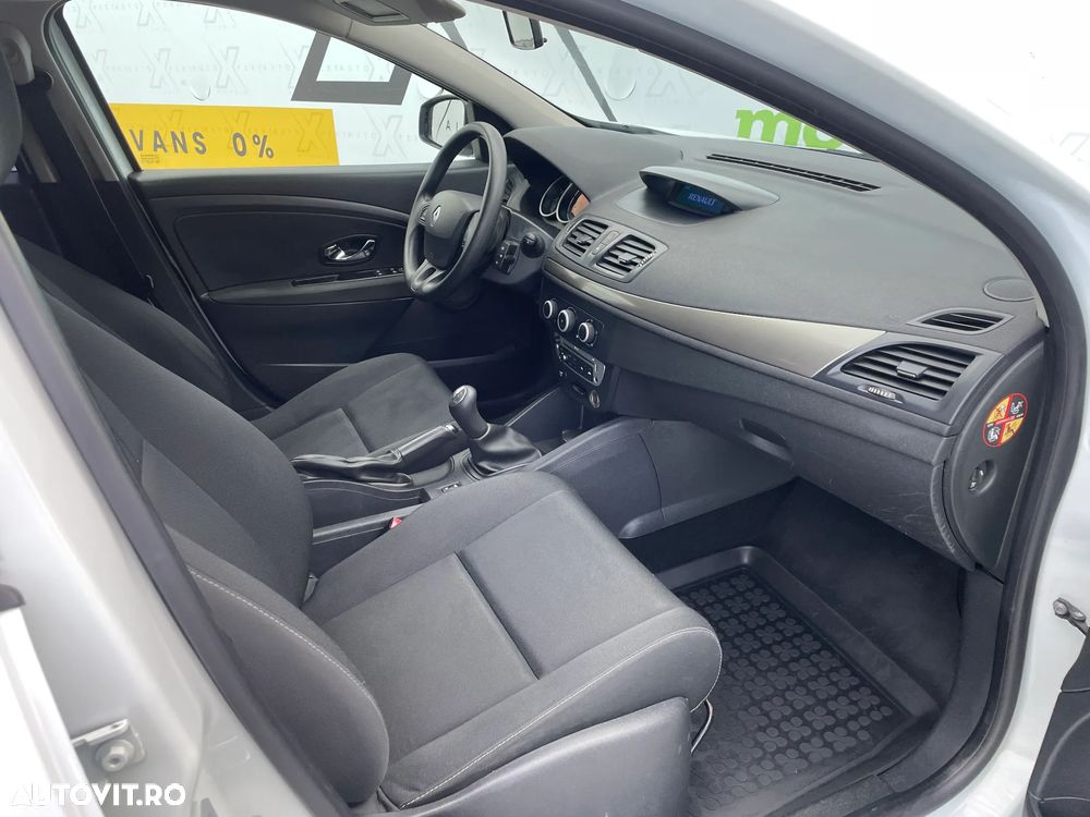 Renault Megane 1.5 dCi Dynamique - 7