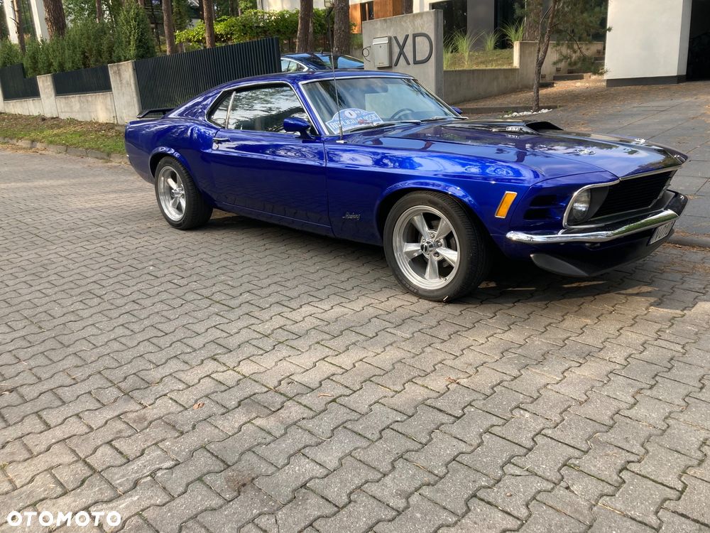 Ford Mustang - 8