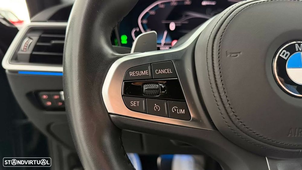 BMW 330 e Edição Desportiva M Auto - 20