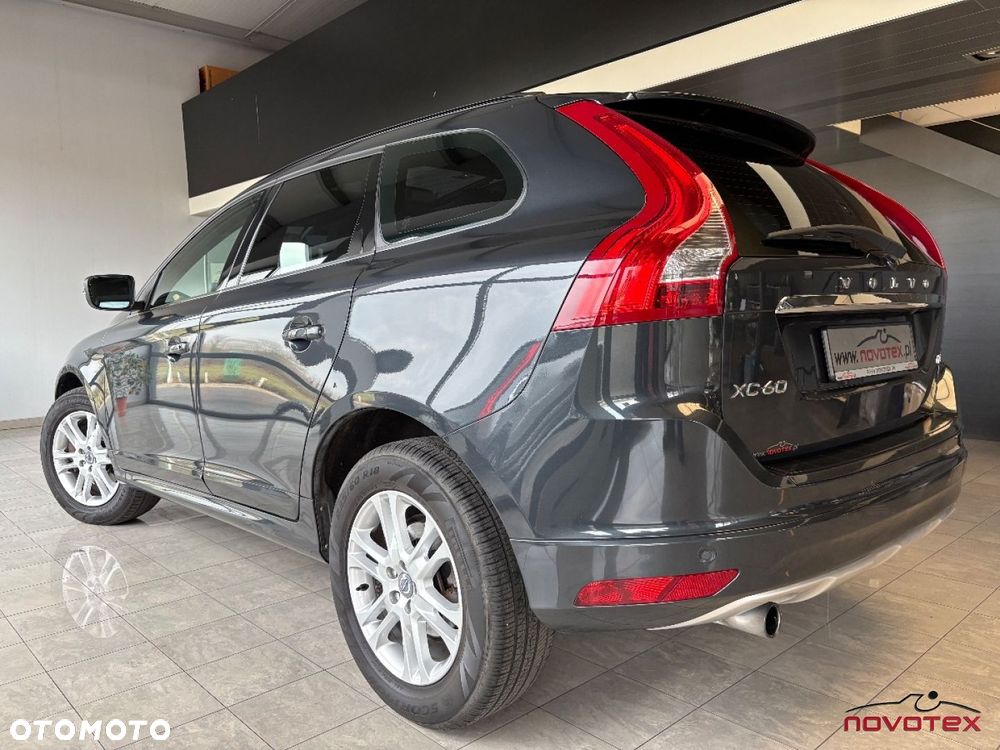 Volvo XC 60 D3 Momentum - 4