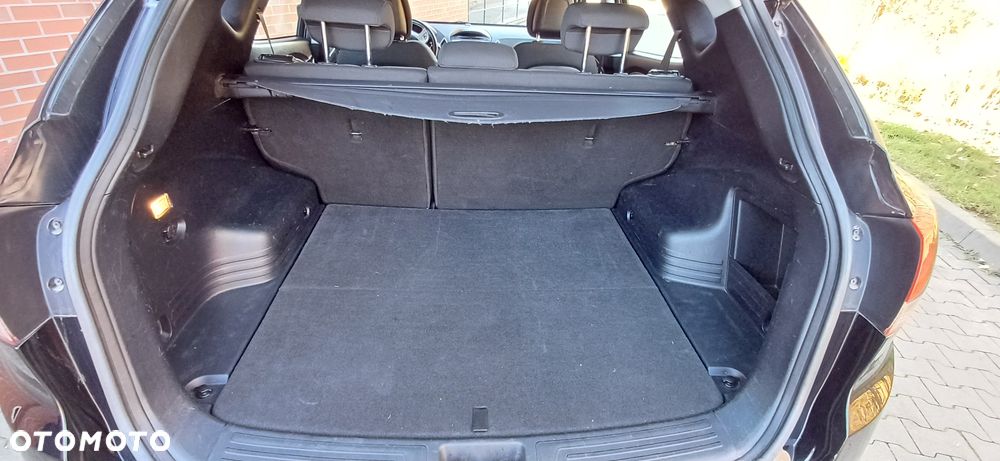 Hyundai ix35 1.7 CRDi 2WD blue Finale Silver - 8