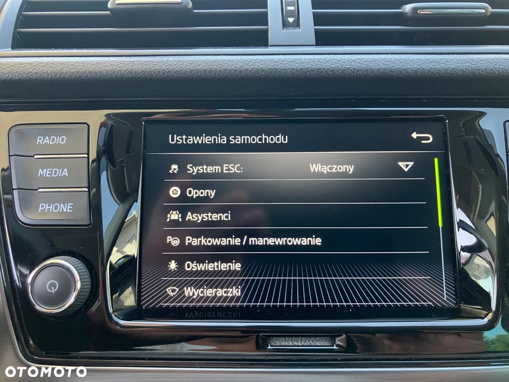 Skoda Fabia 1.0 TSI Monte Carlo - 28