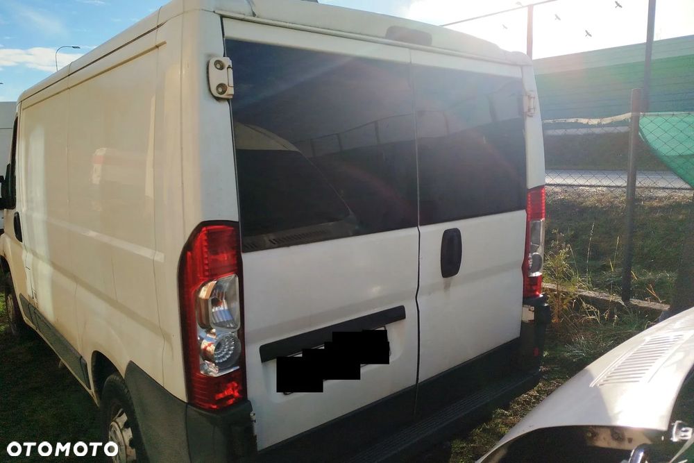 drzwi tył lewe+prawe niskie H1 do Fiat ducato III boxer jumper II 06-22R , kompletne -zamki -klamki -szyby -i inne w stanie dobrym blacharsko całe bez rdzy.