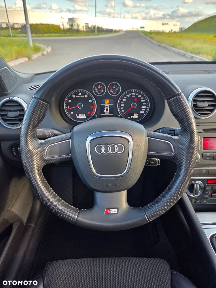 Audi A3 Sportback 1.8 TFSI S line Sportpaket Plus - 19
