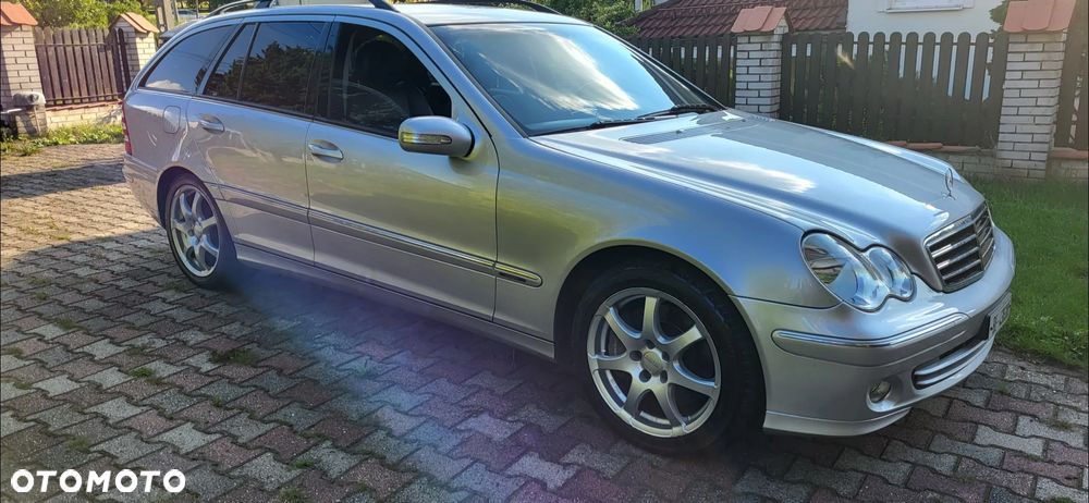 Mercedes-Benz Klasa C 200 Kompressor Avantgarde Sport Edition - 30