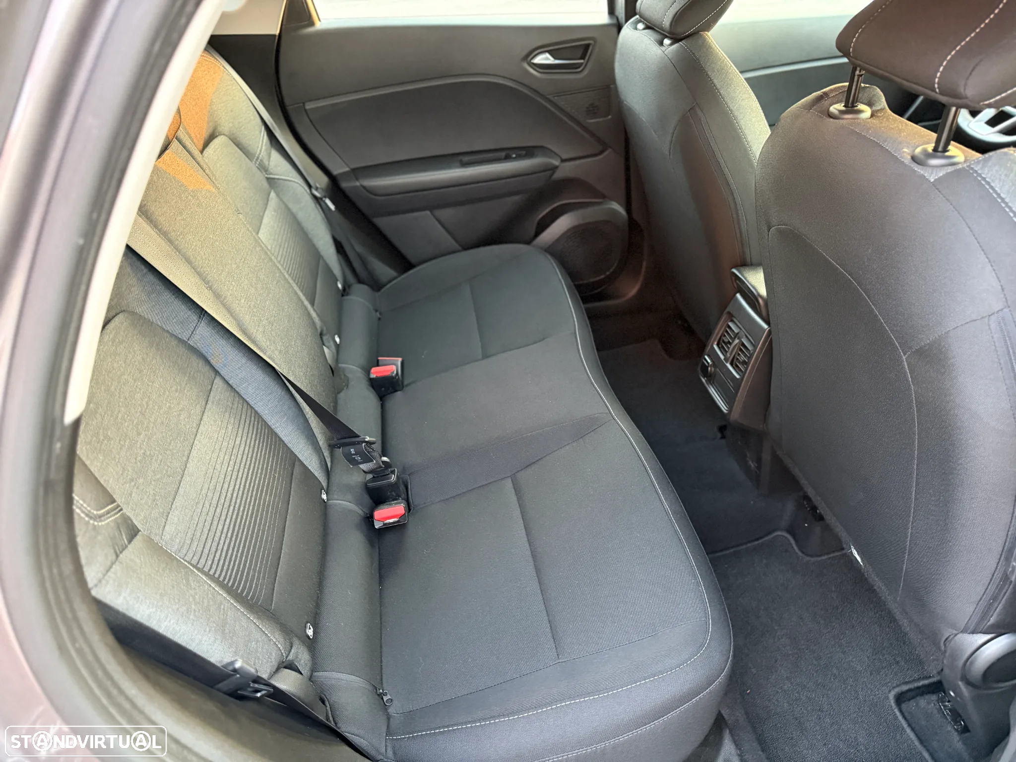 Renault Captur TCe 90 INTENS - 12