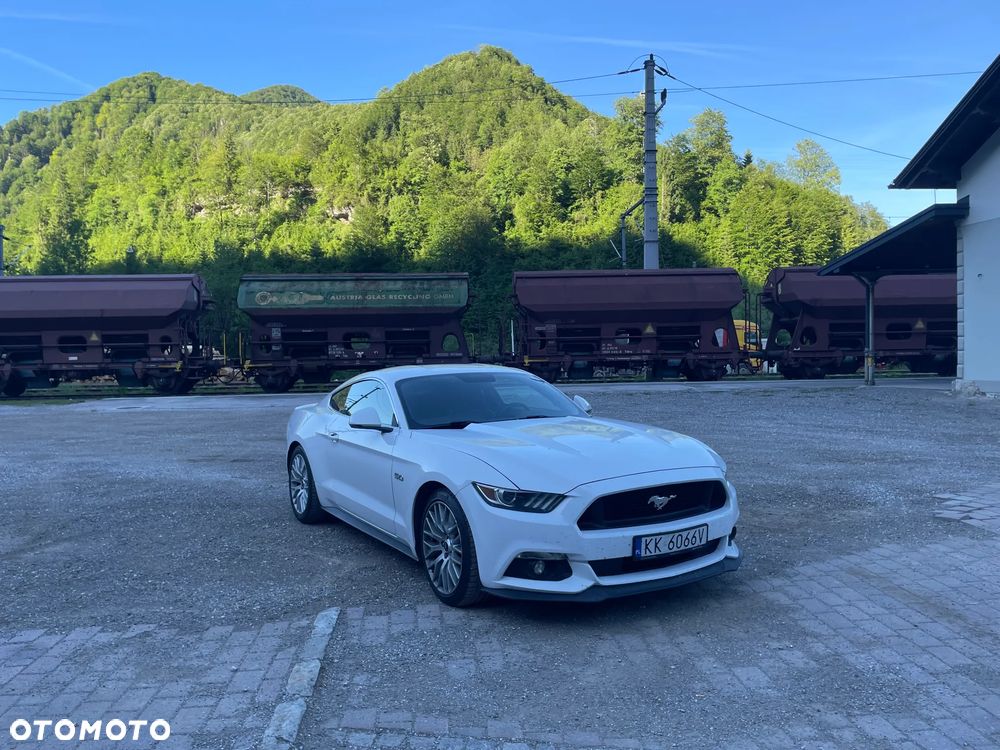 Ford Mustang 5.0 V8 GT - 24