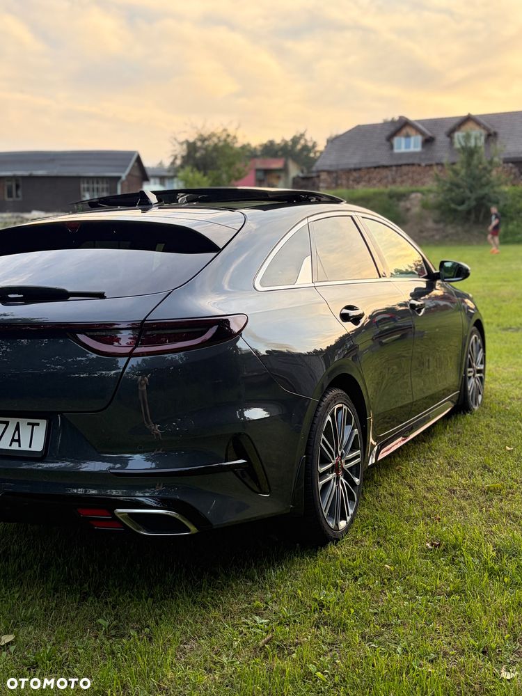 Kia ProCeed 1.6 T-GDI GT DCT - 1