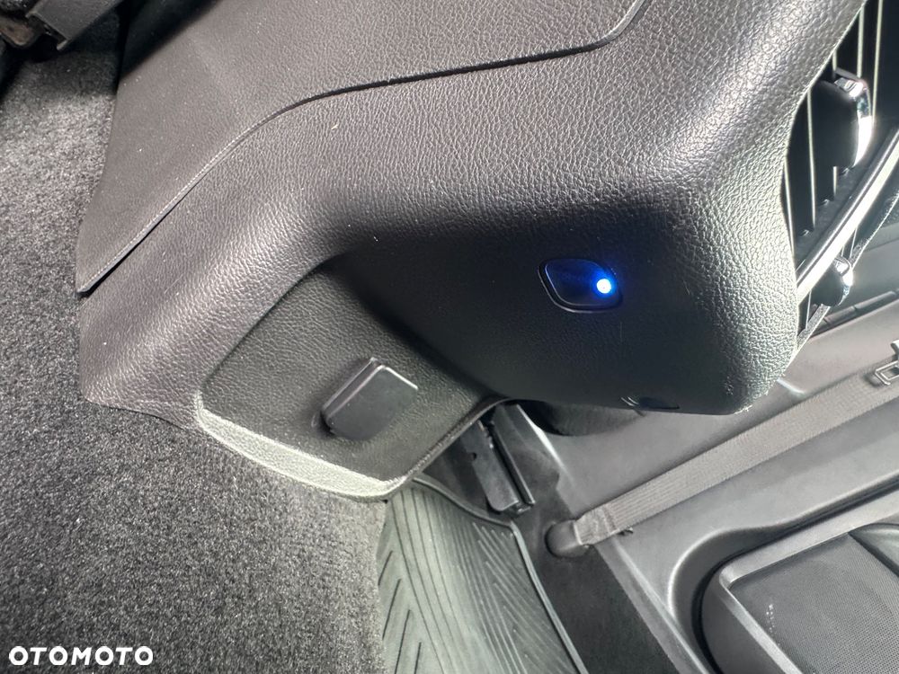 Ford Mondeo 2.0 TDCi ST-Line X - 40