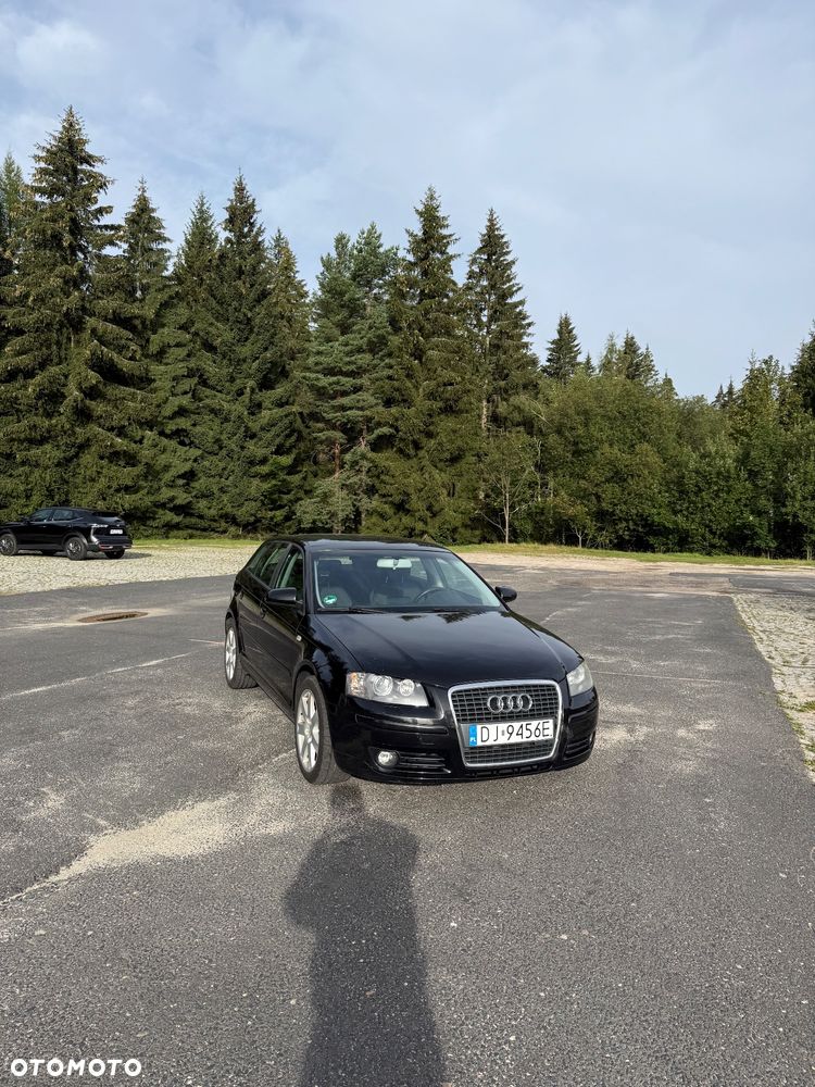 Audi A3 Sportback 2.0 FSI Ambiente - 4