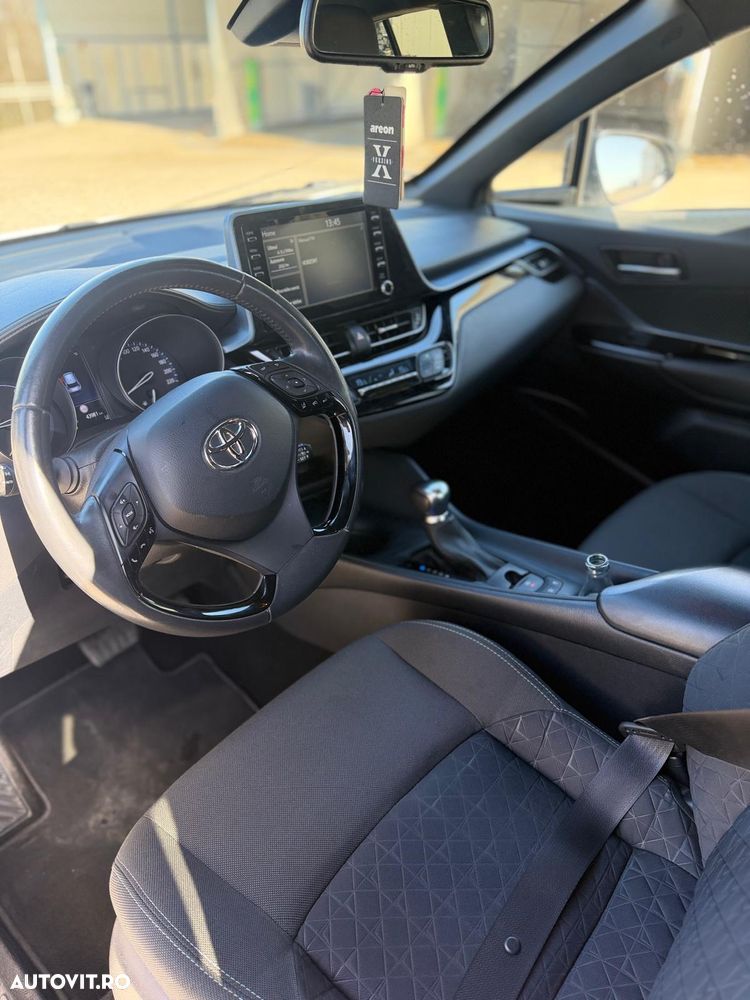 Toyota C-HR 1.8 HSD 122 CP 4x2 CVT Style - 13