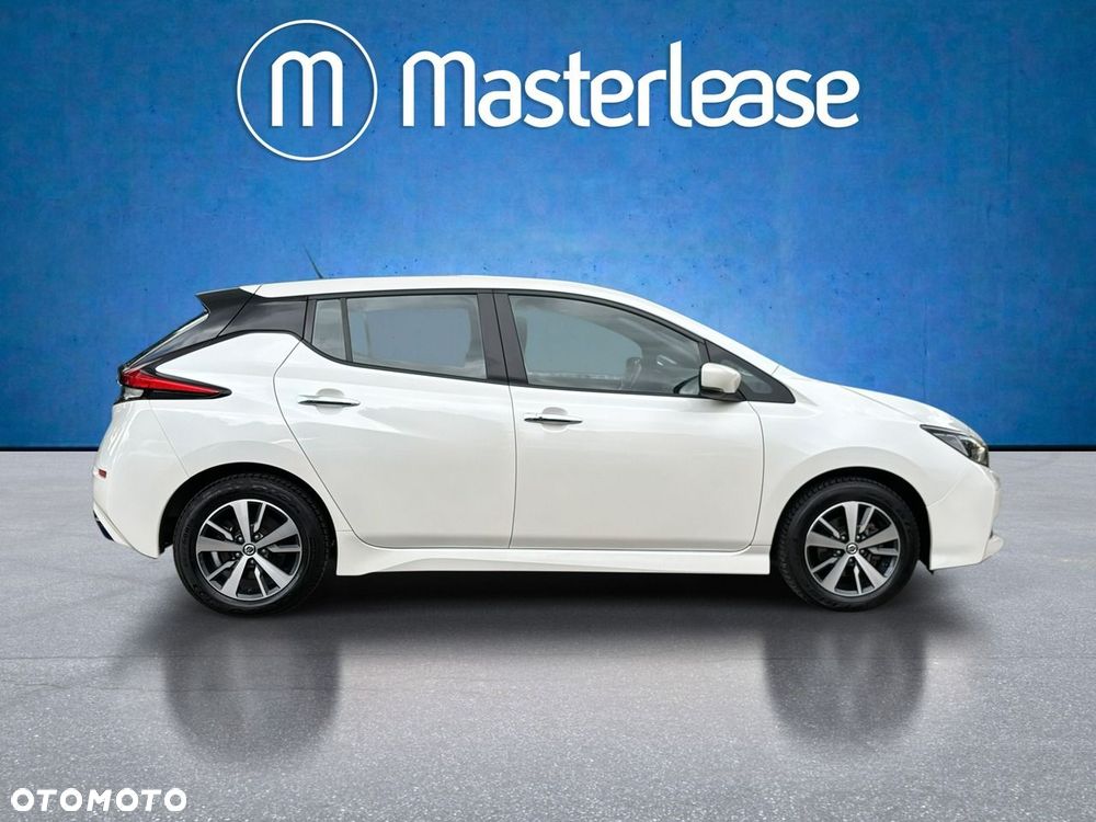 Nissan Leaf - 4
