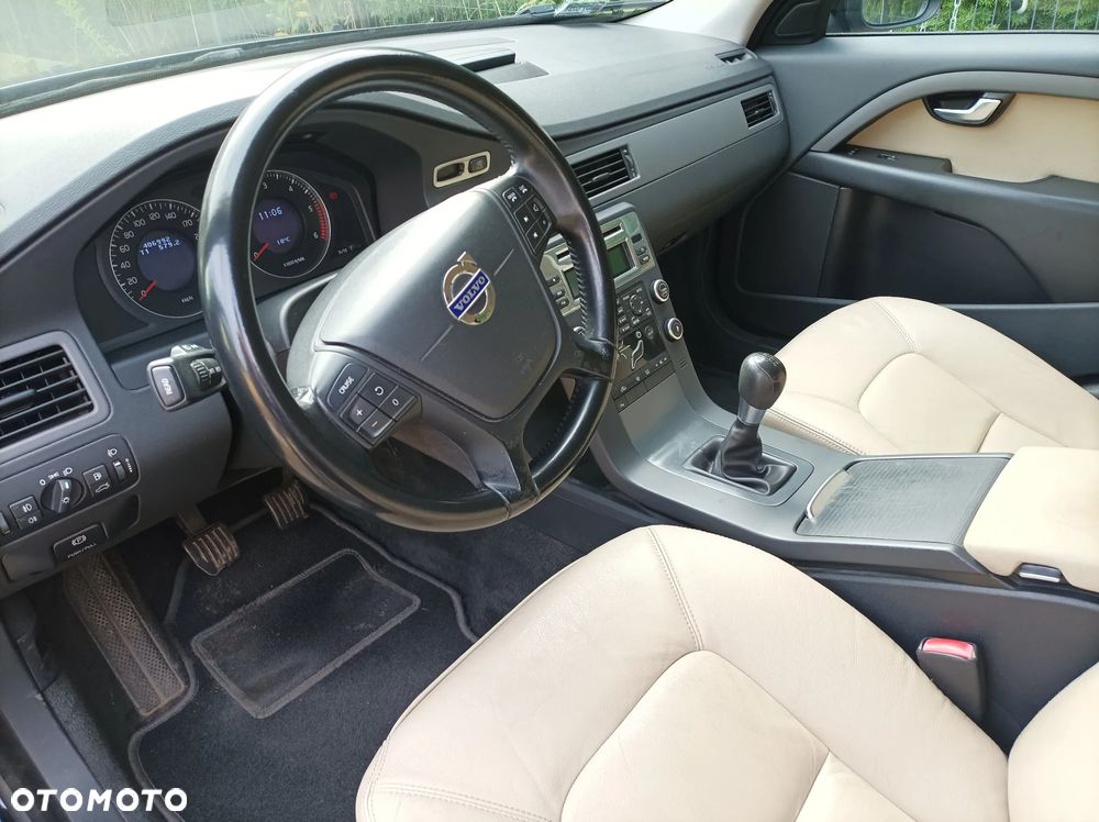 Volvo V70 2.0D Summum - 23