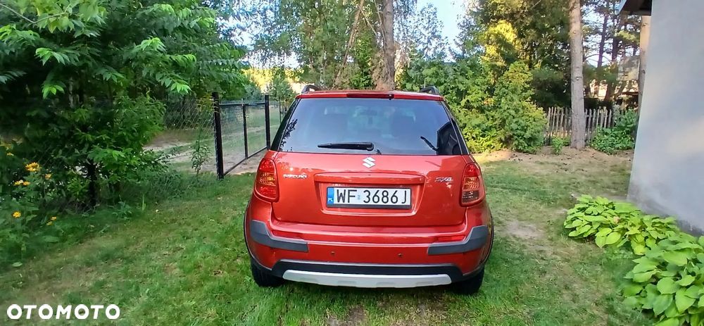 Suzuki SX4 1.6 Premium - 11