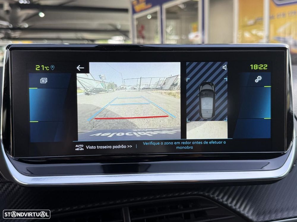 Peugeot e-208 GT - 30