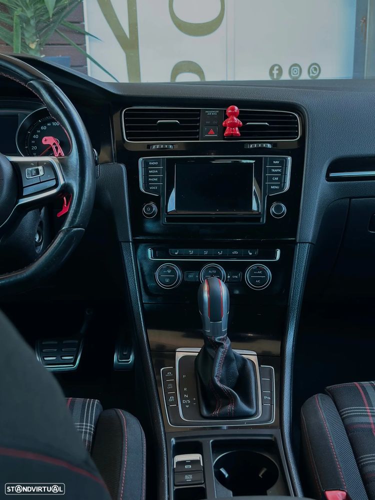 VW Golf 2.0 TSi GTi DSG Performance - 21