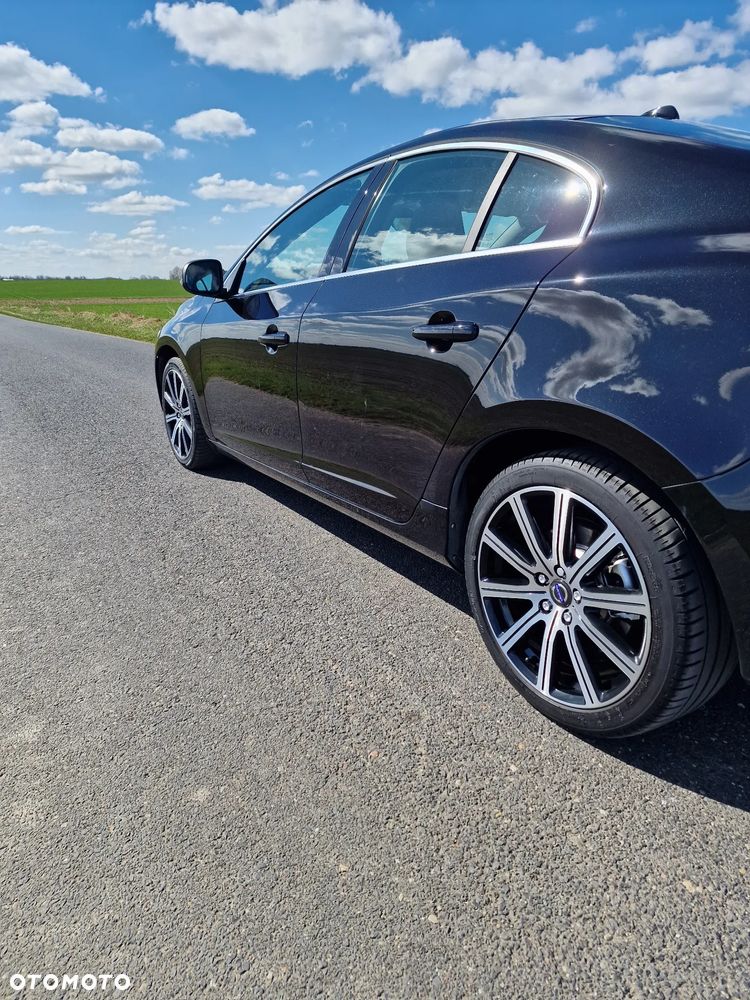 Volvo S60 D4 Geartronic Momentum - 9